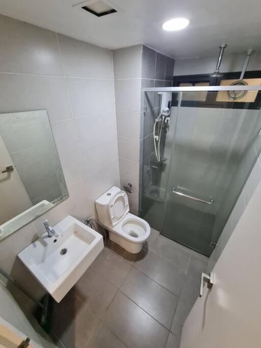 Lovely 3-bedroom Serviced @ Apartment